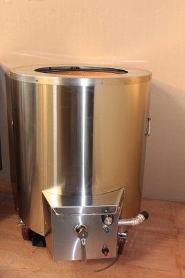 ชาวตะวันออกกลางที่นิยม นัน โฟนทองแดงแบบกลมจากสแตนเลสธรรมชาติ